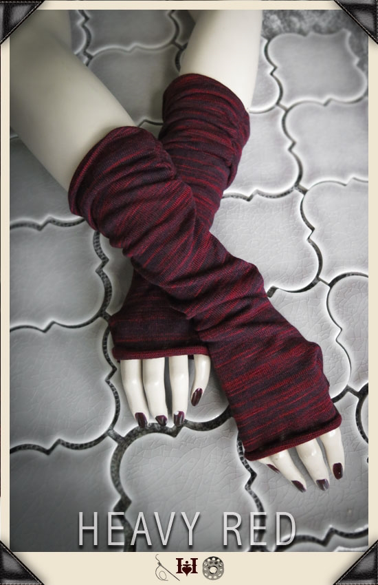 Fractured Love Sweater Gloves